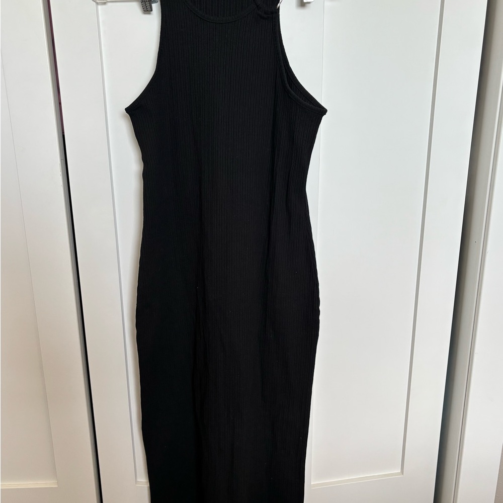Elegant Black Sleeveless Dress